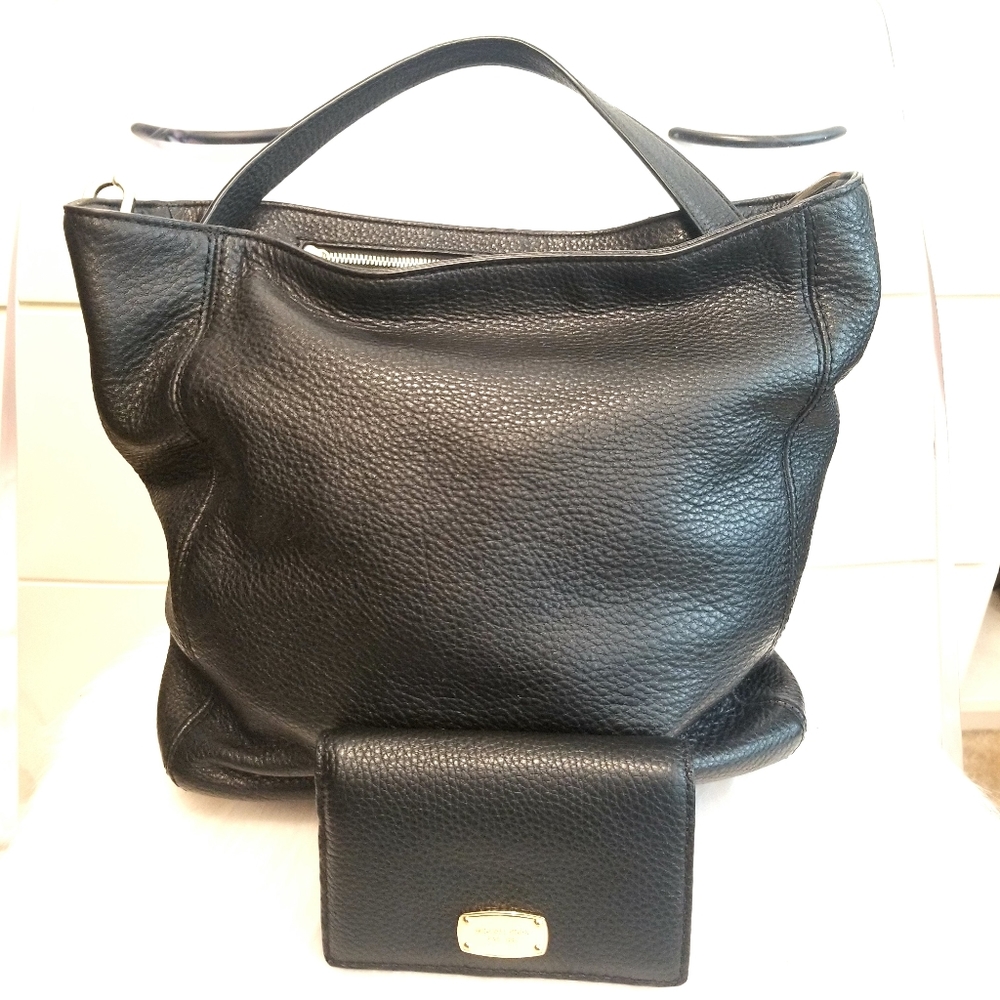 Michael Kors Satchel and matching Wallet